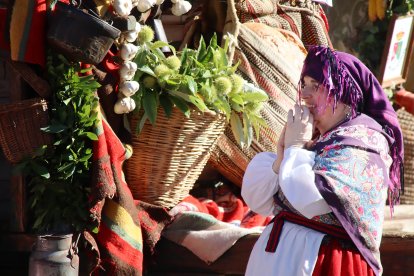 Celebración de la Fiesta de las Cantaderas, desfile de pendones y concurso de carros en la ciudad de León