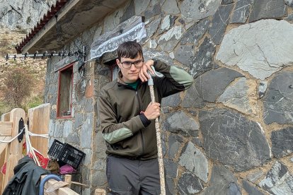 El fotógrafo burgalés Jorge Contreras Soto, autor del libro 'Los guardianes del Puerto de Pandetrave'