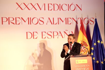 Entrega de la XXXVI edición de los premios Alimentos de España, que preside el ministro de Agricultura, Pesca y Alimentación. Luis Planas. Asiste la consejera de Agricultura, Ganadería y Desarrollo Rural, María González Corral.