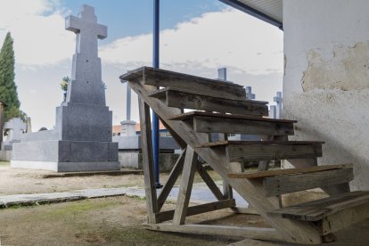 Segovia conmemora el tradicional Día de Todos los Santos, con la visita a los cementerios para honrar a los difuntos