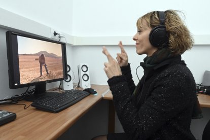 Conchita García, intérprete de signos de Aransbur.