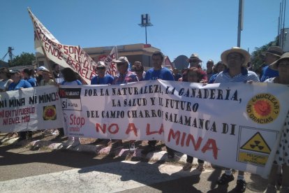 Imagen de archivo de la cabeza de una concentración contra la mina de uranio en Retortillo.