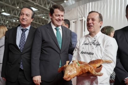 El presidente de la Junta de Castilla y León, Alfonso Fernández Mañueco, inaugura AR-PA Turismo Cultural e Intur.