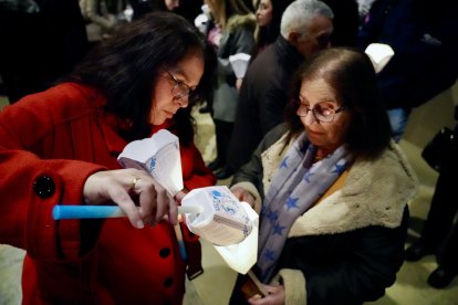 Celebración de la Procesión de las antorchas con motivo del 52 Congreso Nacional de Hospitalidad de España que acoge la Diócesis de León.