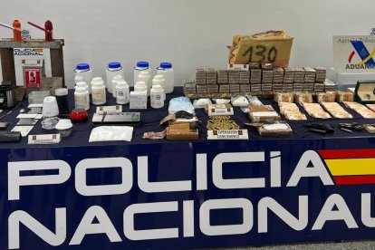 Imagen de los elementos incautados por la Policía Nacional en el marco de la operación 'Cane Bianco'