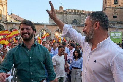 Juan García-Gallardo y Santiago Abascal
