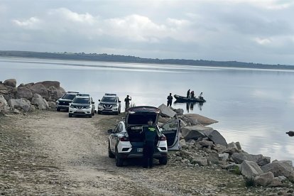 Operativo de búsqueda del hombre ahogado en el embalse de La Almendra