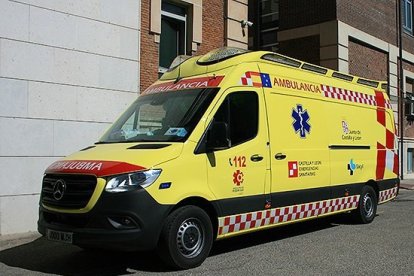 Archivo -   Imagen de archivo de una ambulancia del Sacyl.