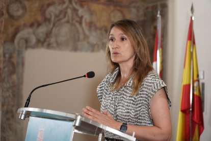 La consejera de Educación, Rocío Lucas, realiza un balance del curso escolar 2024-2025.