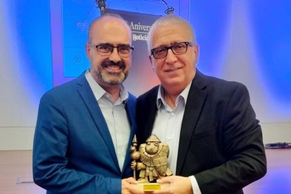 El alcalde de Ponferrada, Marco Morala, junto a Leo Harlem.