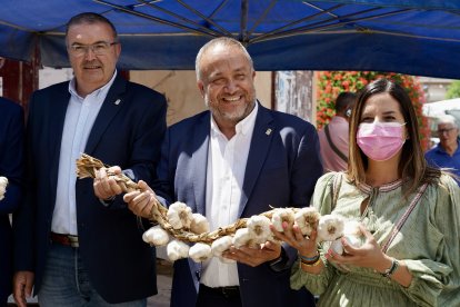 La vicesecretaria general del PSOE de Castilla y León, Nuria Rubio, junto a Gerardo Álvarez Courel y