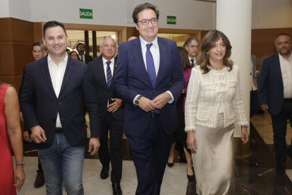 Jaiver Alfonso Cendón, Óscar López y Nuria González