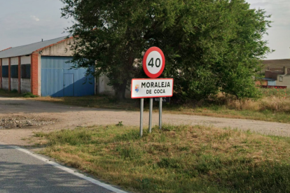Entrada al pueblo de Moraleja de Coca