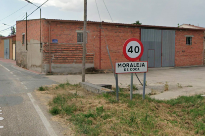 Entrada al pueblo de Moraleja de Coca