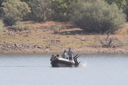 Buzos en la búsqueda de un desaparecido en el Pantano en una imagen de archivo.