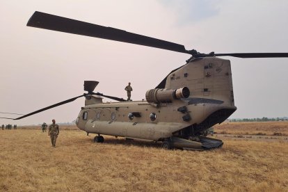 Dos helicópteros Chinook han llegado a la base aérea Virgen del Camino (León).