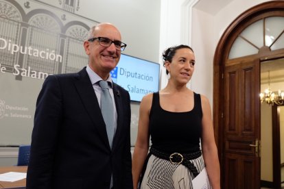 El presidente de la Diputación, Javier Iglesias, presenta el Plan de Equipamiento de Protección Civil y Prevención de Incendios