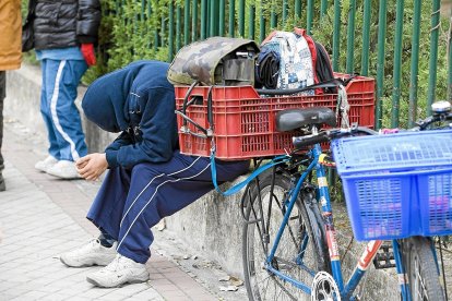 Usuario del comedor social de Valladolid, en una imagen de archivo.