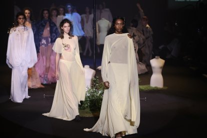 Desfile de la diseñadora leonesa María Lafuente en la Mercedes-Benz Fashion Week