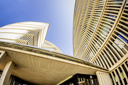 Entrada principal a las nuevas oficinas de Solarig en el PEMA.