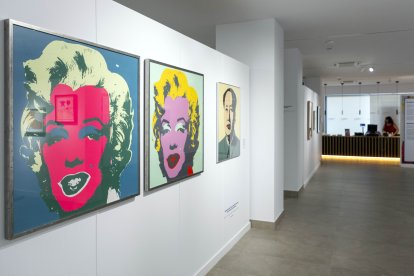 Del silencio de una biblioteca a la voz del Pop Art: Warhol y Banksy llegan a Garrido
