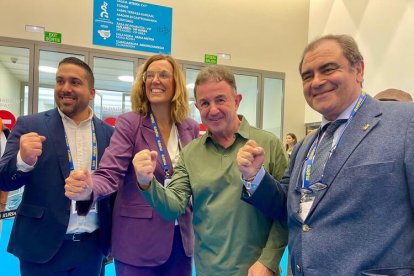 Ángeles Armisén, presidenta de la Diputación de Palencia junto a Martín Berasategui