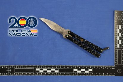 La navaja intervenida por la Policía Nacional