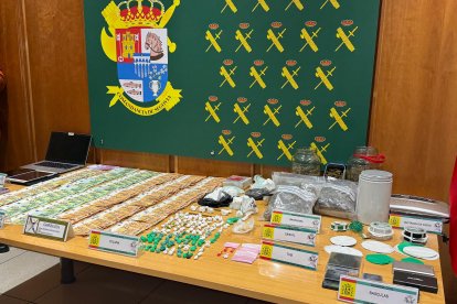 Material incautado por la Guardia Civil