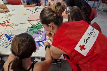 Voluntarios de la Cruz Roja en talleres contra la Violencia de Género