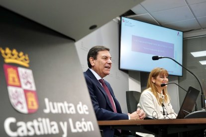 El portavoz de la Junta y consejero de Economía y Hacienda, Carlos Fernández Carriedo, presenta la Contabilidad Regional de Catilla y León, correspondiente al tercer trimestre de 2025.