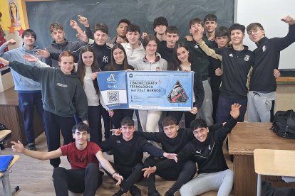 Alumnos  del Bachillerato Tecnológico de Maristas en Burgos muestran su ‘tarjeta de embarque