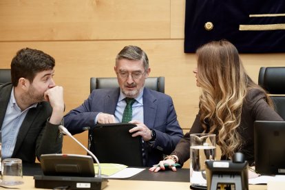 José Ángel Arranz comparece ante la Comisión de Medio Ambiente, Vivienda y Ordenación del Territorio de las Cortes.