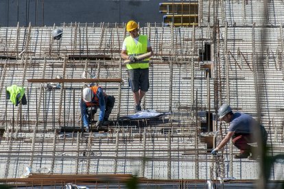 Obreros en obras