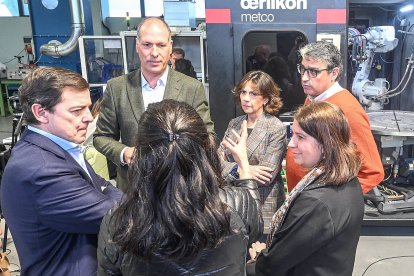 Mañueco durante su visita el Centro Tecnológico de Miranda de Ebro.