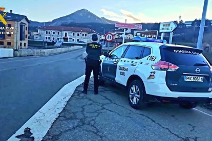 Guardia Civil en Cervera de Pisuerga.