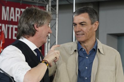 Carlos Martínez y Pedro Sánchez, el domingo pasado en Ponferrada.