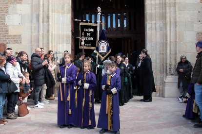 Primera procesión infantil de la Semana Santa de León organizada la Cofradía de la Agonía de Nuestro Señor