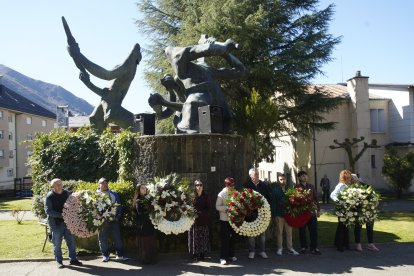 Homenaje del Ayuntamiento de Villablino (León), a los mineros fallecidos en el accidente de Cerredo (Asturias)