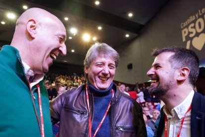 José Antonio Diez, Carlos Martínez y Luis Tudanca, en una imagen de archivo en el congreso del PSOECyL.