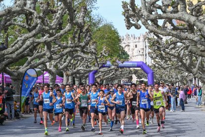 Carrera por el Día de Castilla y León celebrada en Burgos.