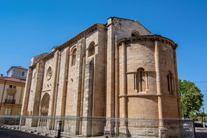 La Iglesia de Santa María Magdalena, uno de los templos románicos más elegantes de Zamora, escenario de una de sus tradiciones más curiosas