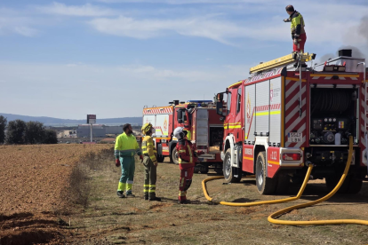 La nave de residuos de La Bañeza (León) que fue incendiada hace un mes se ha reactivado en varias ocasiones.