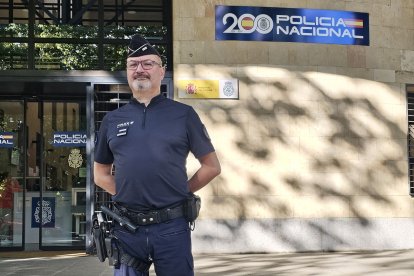 Agente francés integrado en la plantilla de la Policía Nacional de Segovia