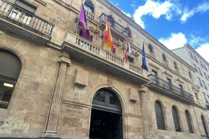 Fachada de la Diputación de Salamanca