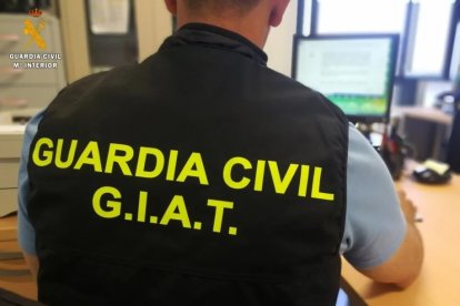 Imagen de archivo de una investigación del Grupo de Investigación y Análsis de Tráfico de la Guardia Civil.
