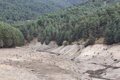El embalse de El Tejo, ahora vacío.
