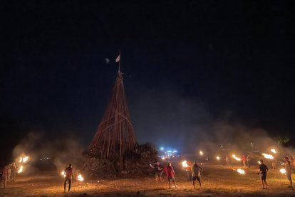 Imagen de la celebración de la Hoguera de San Juan