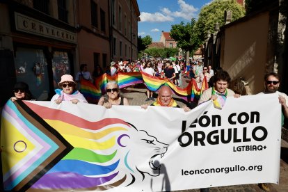 Celebración del Día del Orgullo LGTBIAQ+ en León.