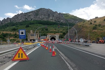 Obras en los túneles de la autopista AP-66 en Asturias y León
