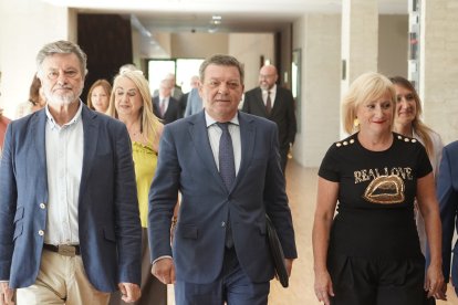 El consejero de Presidencia, Luis Miguel González Gago, presenta el programa de actuaciones que desarrollará por su departamento en la XII legislatura.